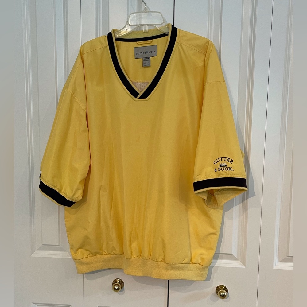 Cutter & Buck short sleeve golf wind breaker.